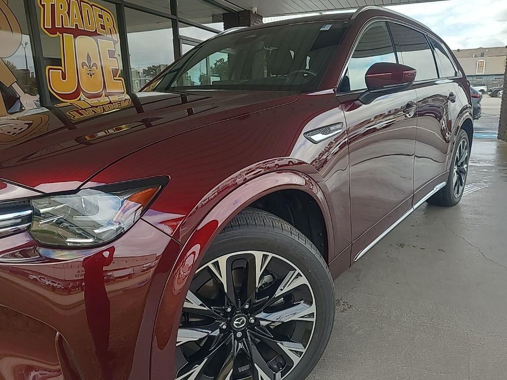 2025 Mazda CX-90 Premium Package's photo
