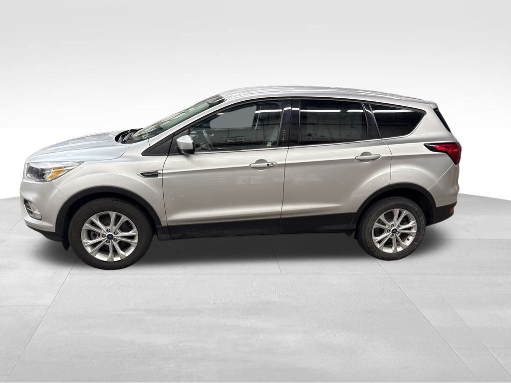 Used 2019 Ford Escape SE with VIN 1FMCU9GD0KUB68971 for sale in Washington, PA