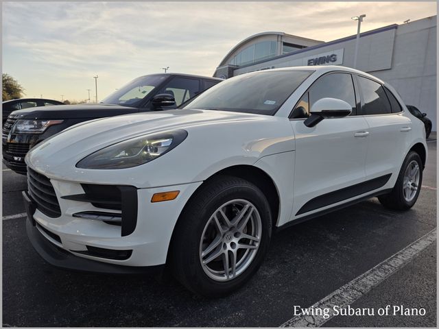2020 Porsche Macan Base's photo