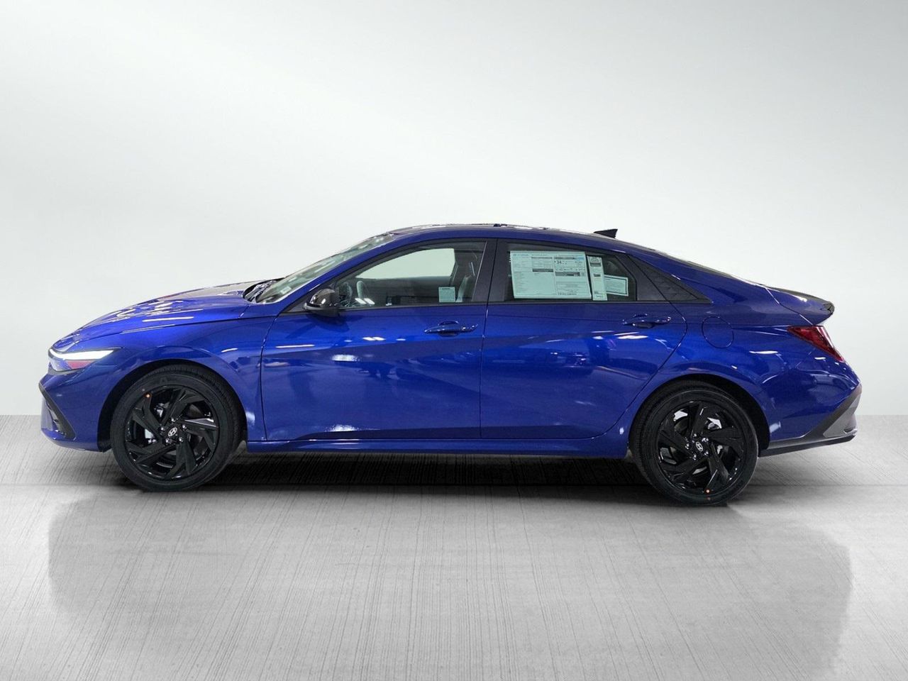 2026 Hyundai Elantra SEL Sport photo 4