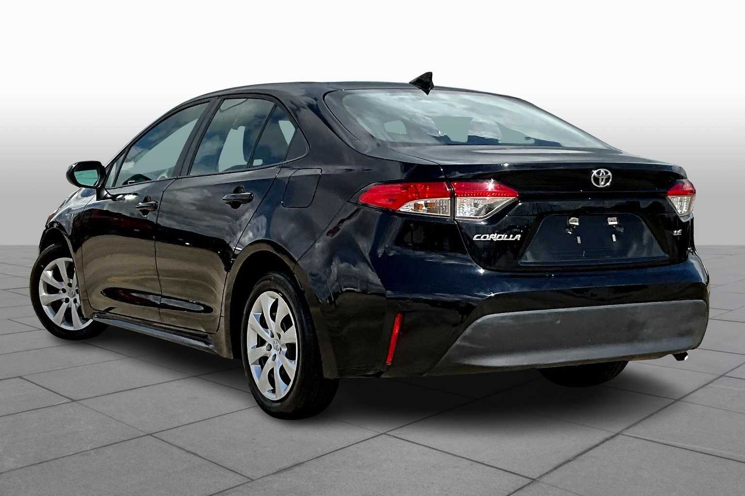 2024 Toyota Corolla LE photo 10