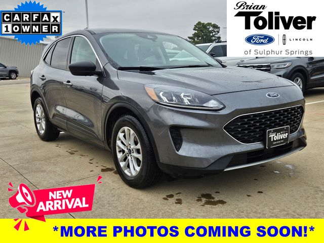 2022 Ford Escape SE's photo