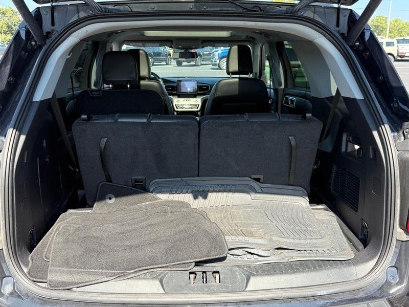 2022 Ford Explorer XLT photo 4