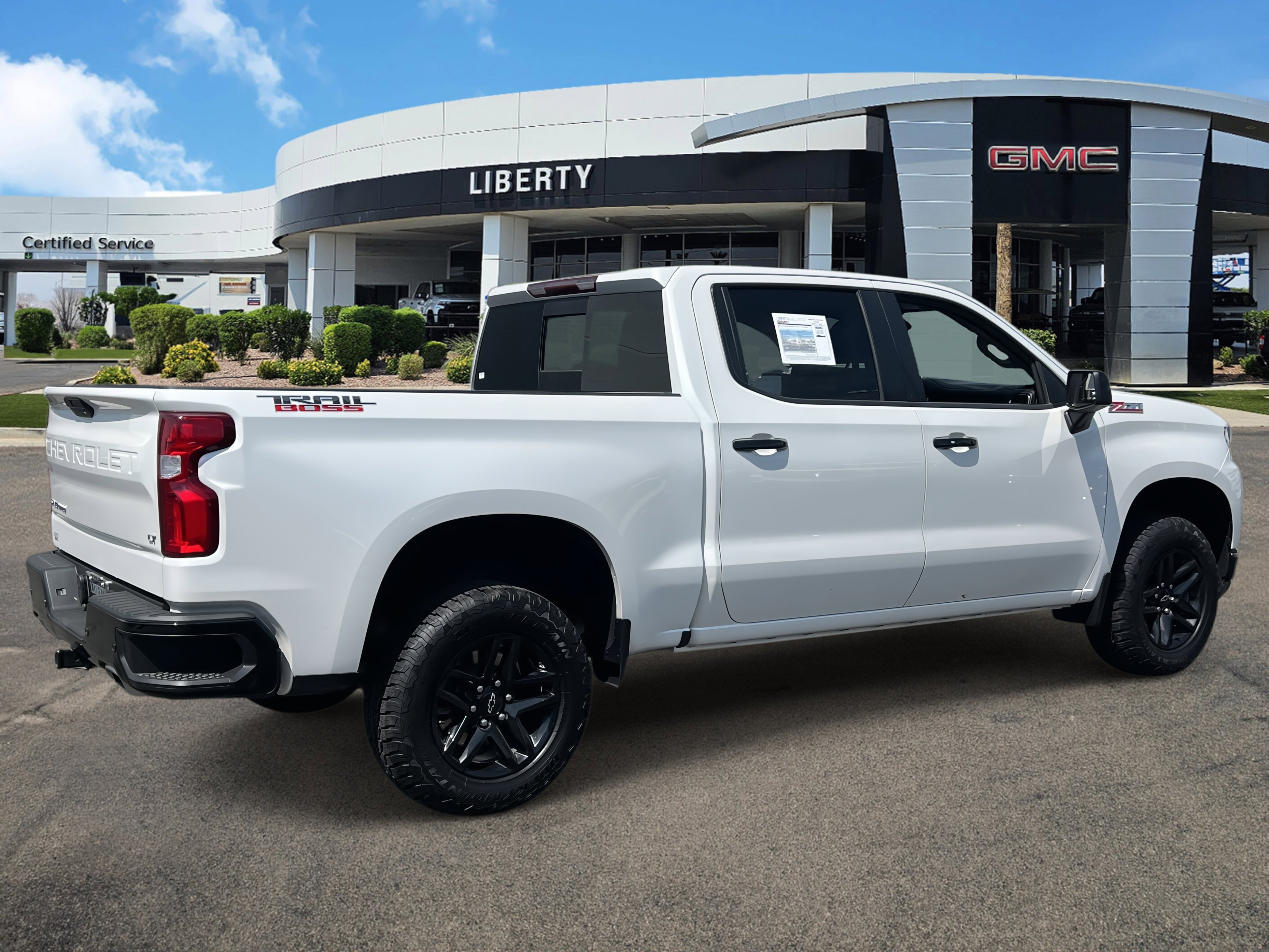 2020 Chevrolet Silverado 1500 LT Trail Boss photo 3