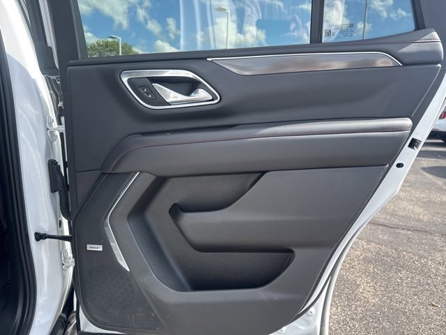 2023 Chevrolet Tahoe RST photo 18