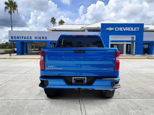 2026 Chevrolet Silverado 1500 Custom photo 4
