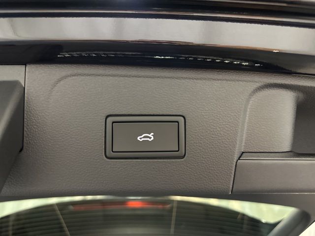 2026 Volkswagen Atlas SE Technology photo 33