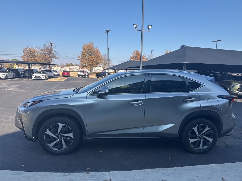2021 Lexus NX 300's photo
