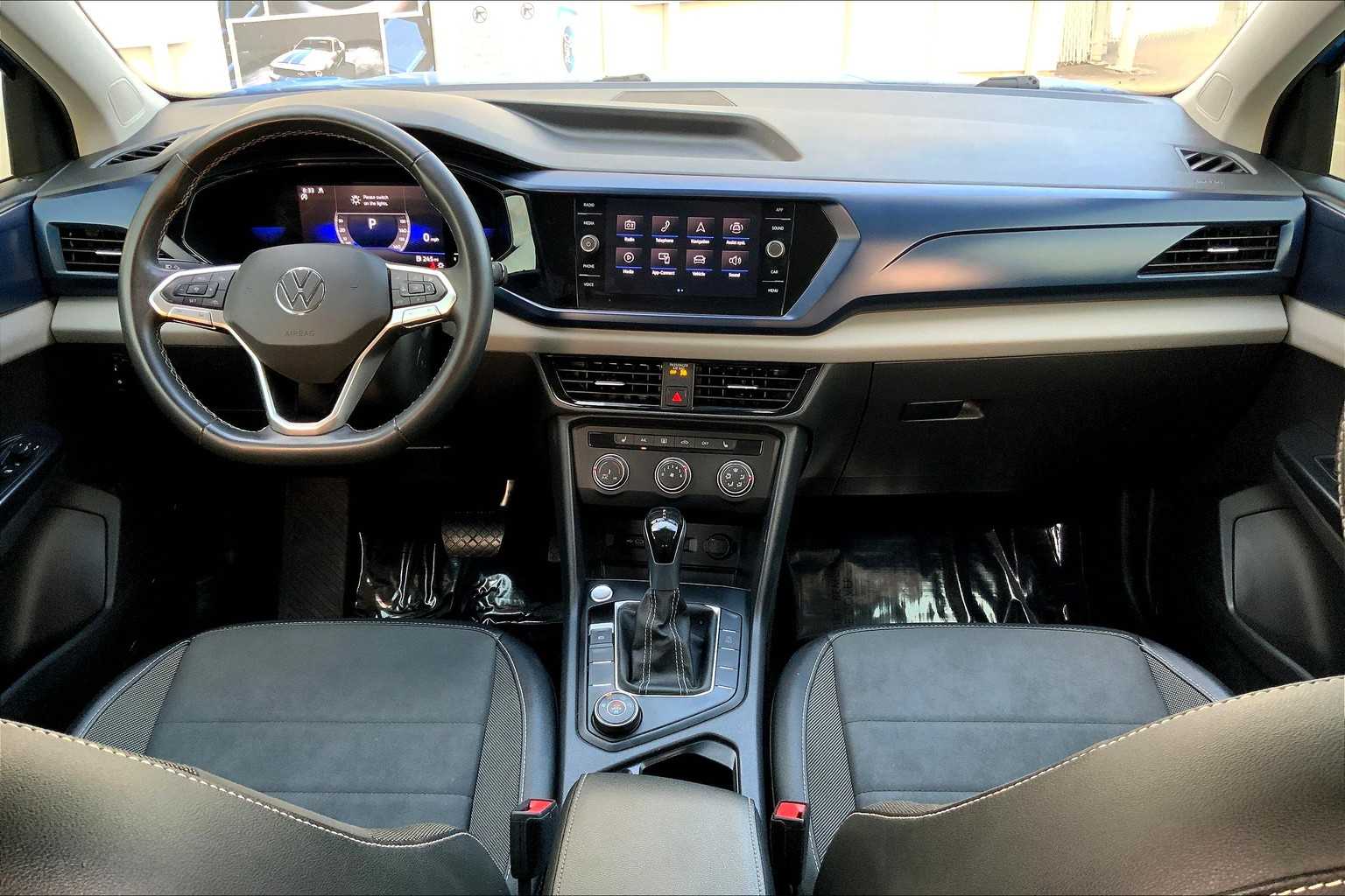 2022 Volkswagen Taos SE photo 14