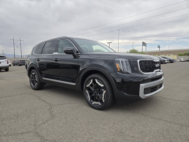 2025 Kia Telluride EX photo 2