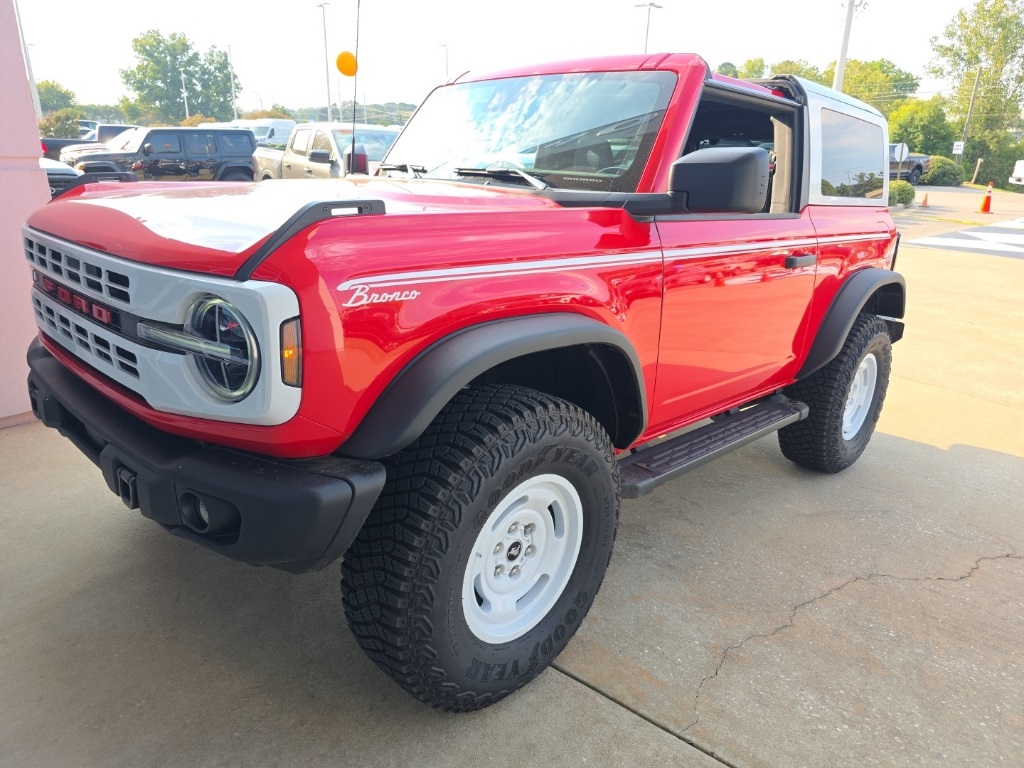 2024 Ford Bronco Heritage First Edition photo 3