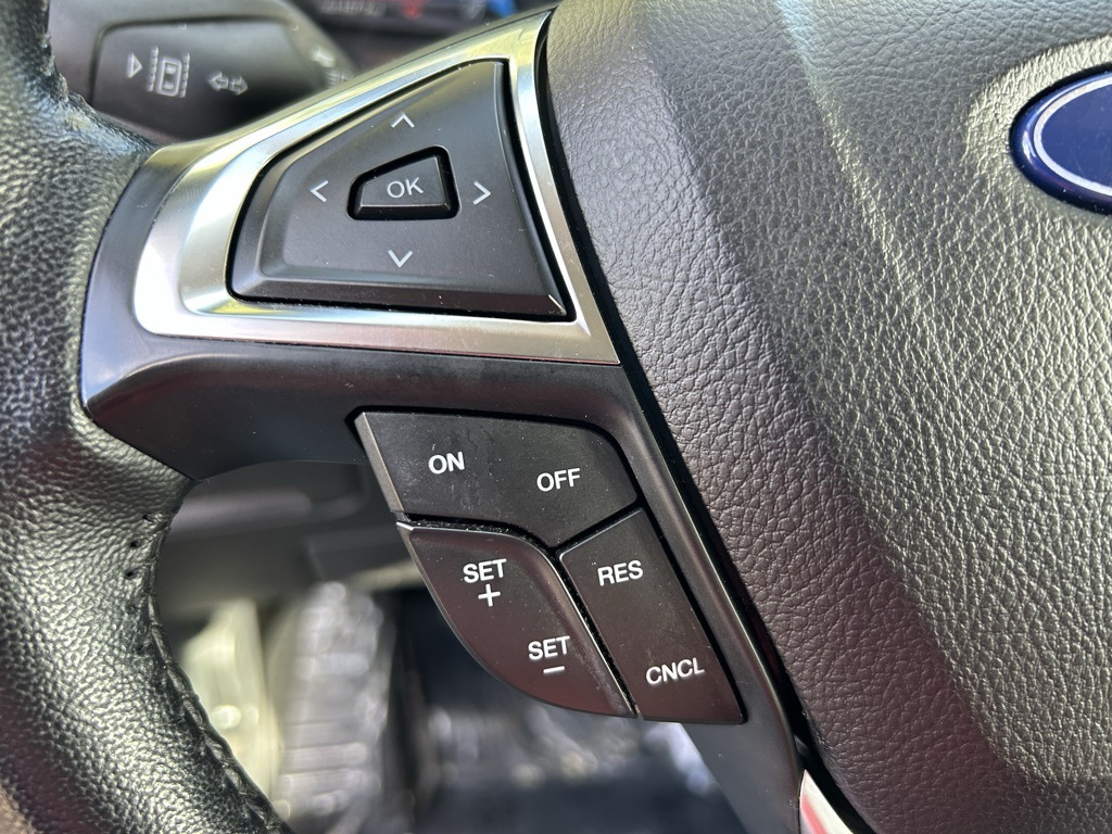 2023 Ford Edge SEL photo 13