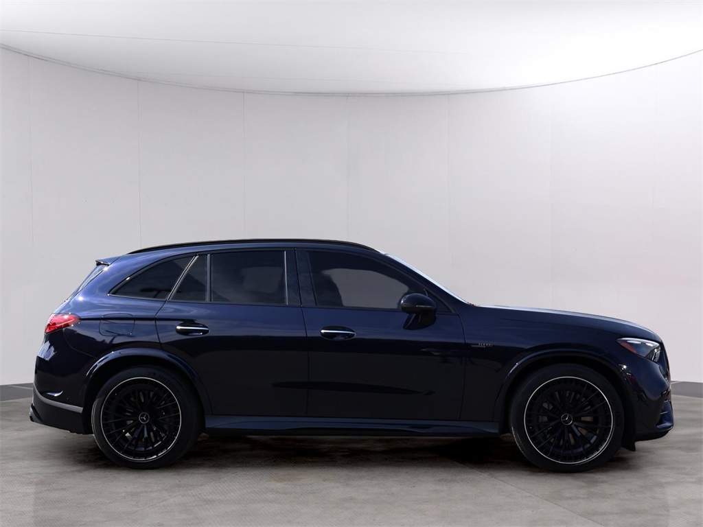 2024 Mercedes Benz GLC 43 AMG 4MATIC photo 4