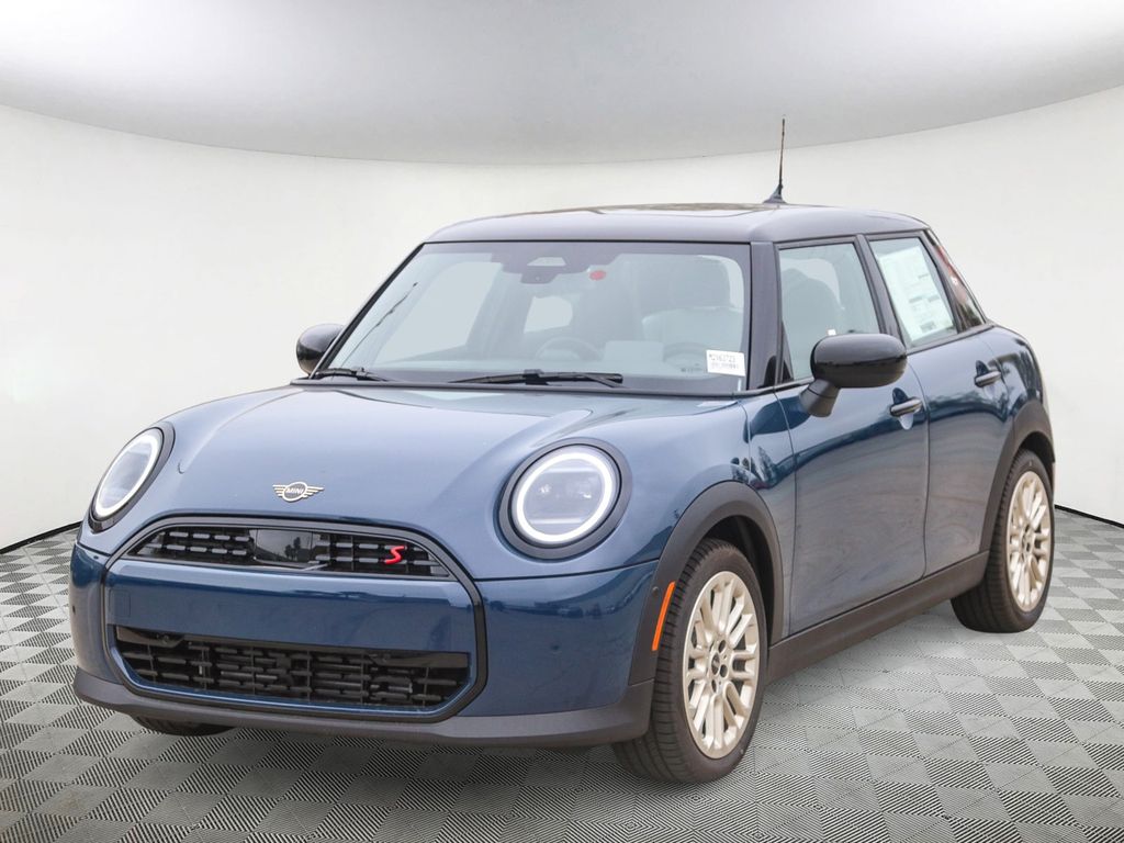 2026 Mini Cooper 4 Door Hardtop Signature photo 3