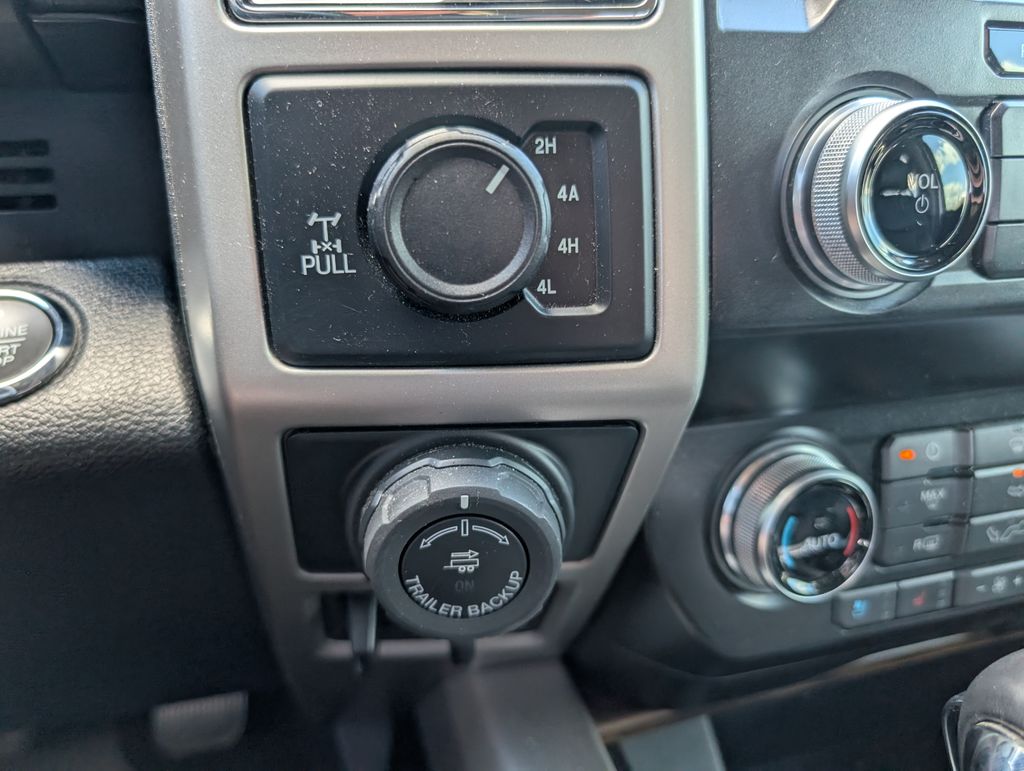 2019 Ford F-150 Lariat photo 13