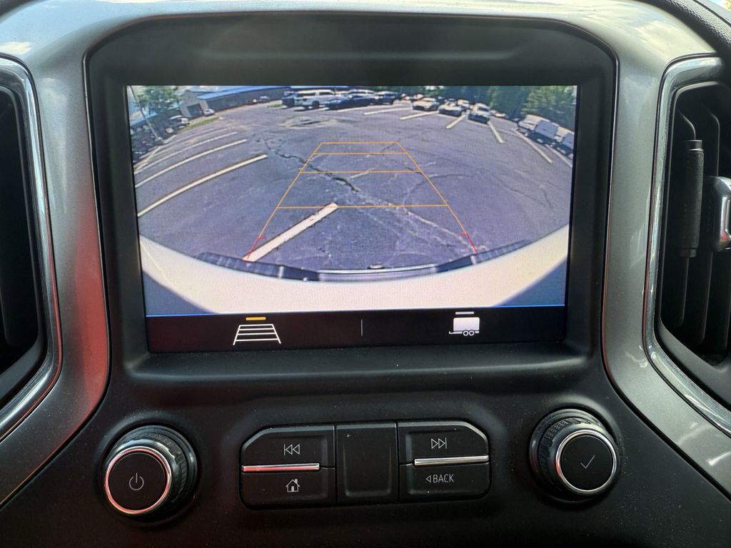 2020 Chevrolet Silverado 2500HD LT photo 3
