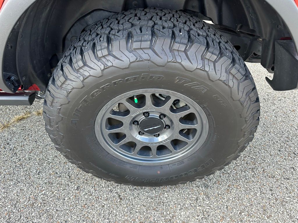 2022 Ford Bronco Badlands photo 6