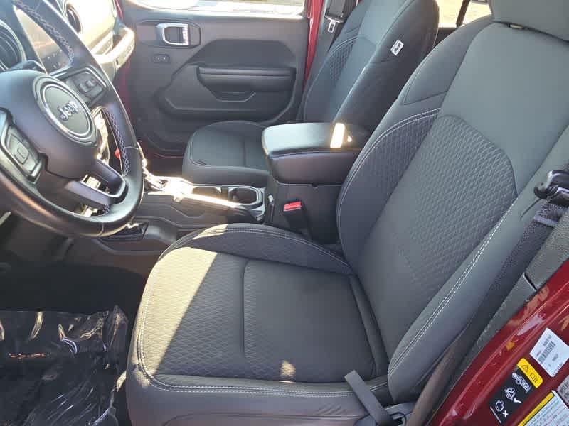 2021 Jeep Wrangler Unlimited Anniversary Edition photo 15