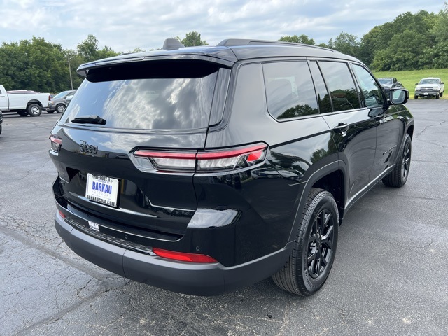 2025 Jeep Grand Cherokee Altitude X photo 3