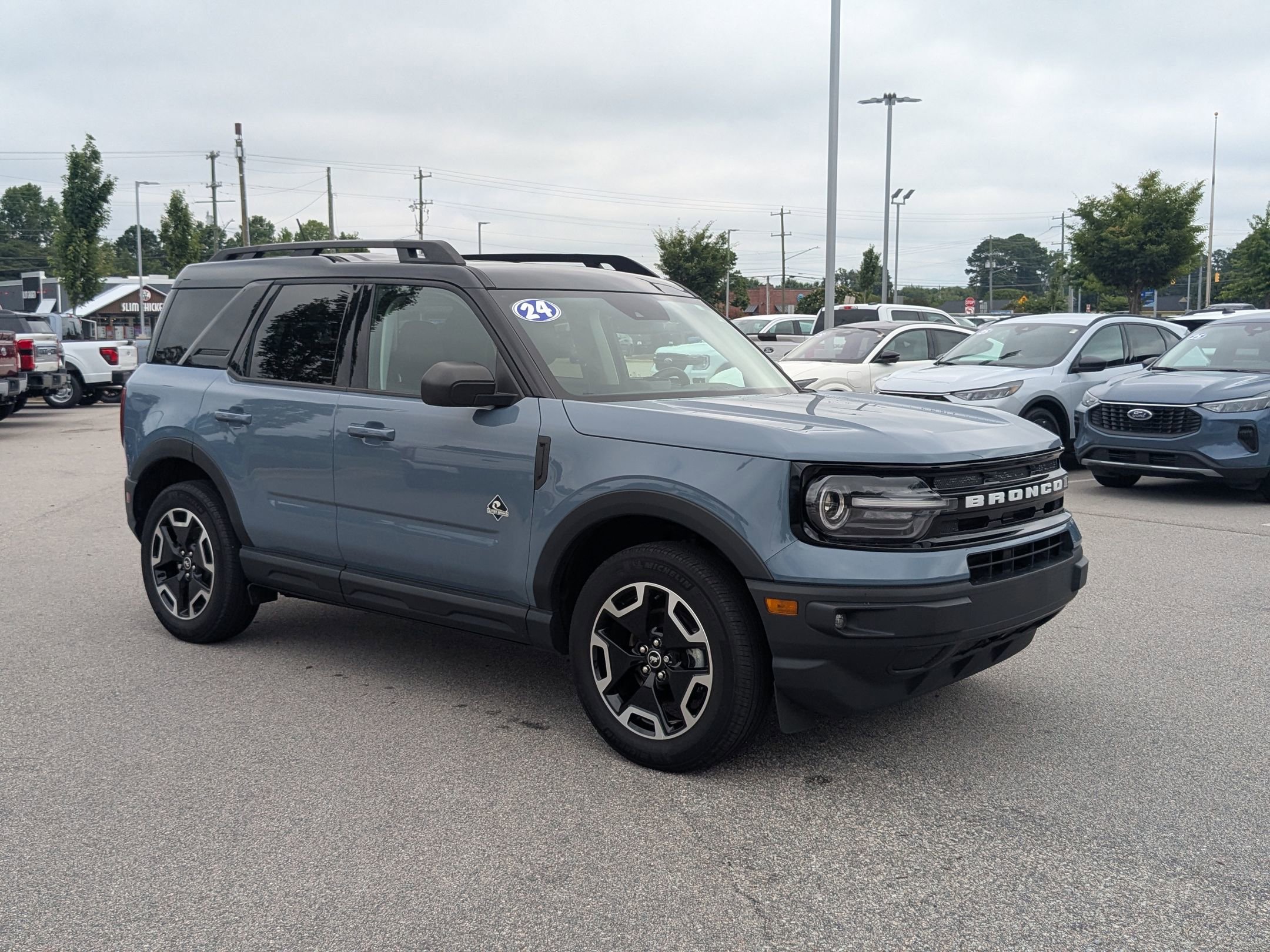 2024 Ford Bronco Sport Outer Banks photo 6