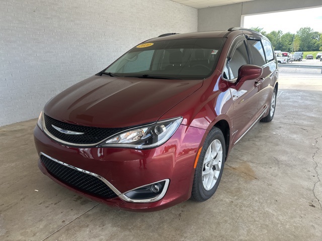 2020 Chrysler Pacifica Touring Plus photo 2