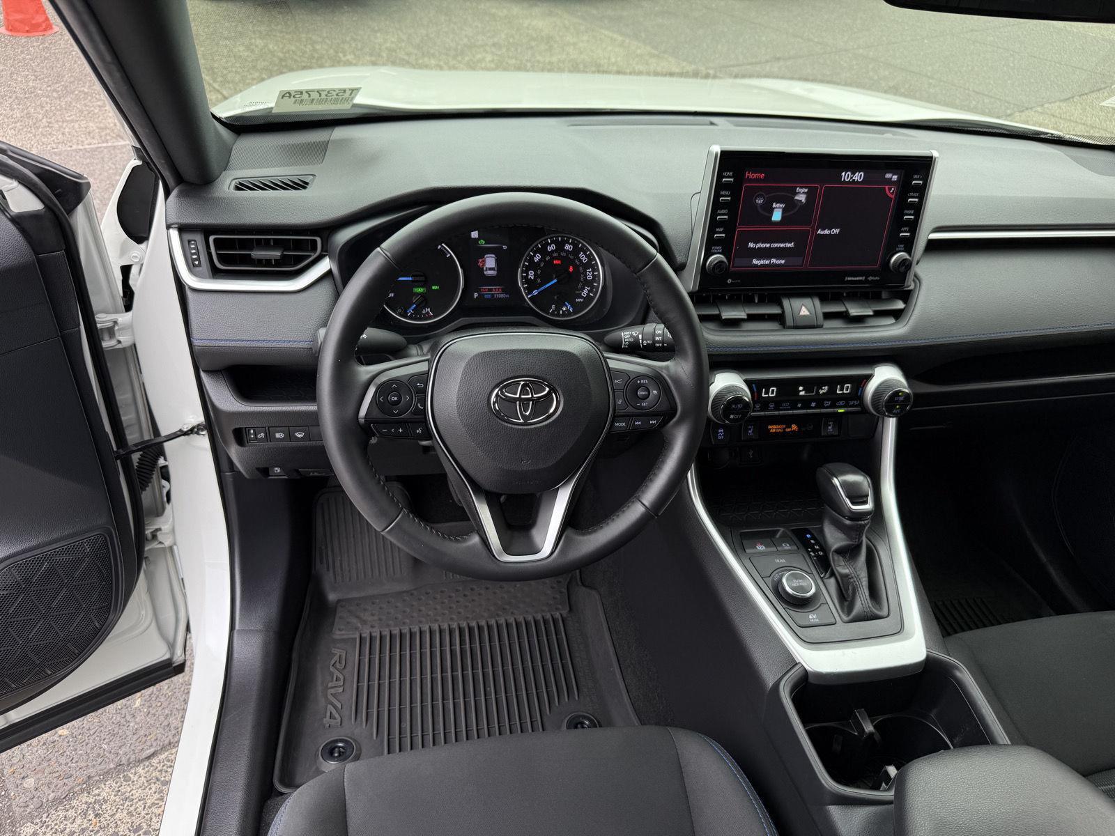 2022 Toyota RAV4 Hybrid SE photo 16
