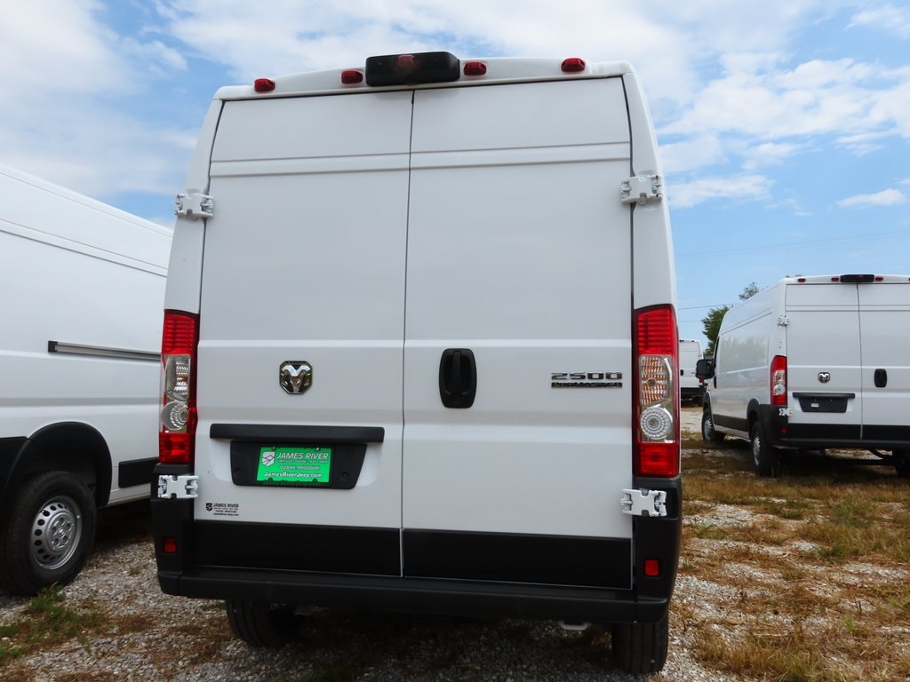2025 Ram ProMaster 2500 photo 4