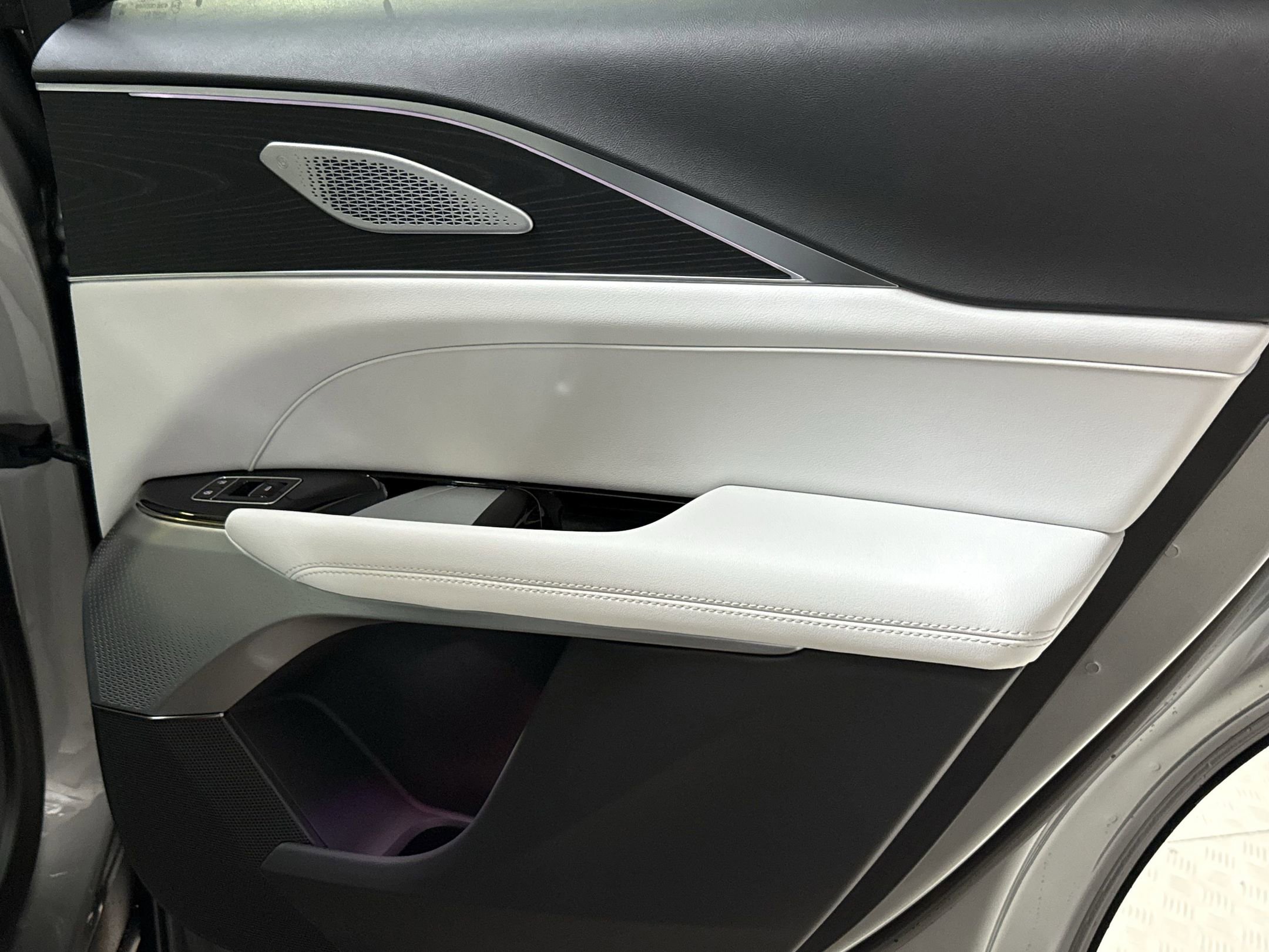 2025 Cadillac Lyriq Sport photo 44
