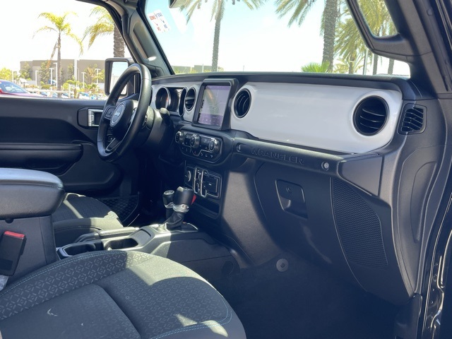 2021 Jeep Wrangler Unlimited Islander photo 17
