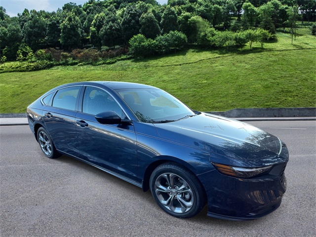 2024 Honda Accord EX's photo