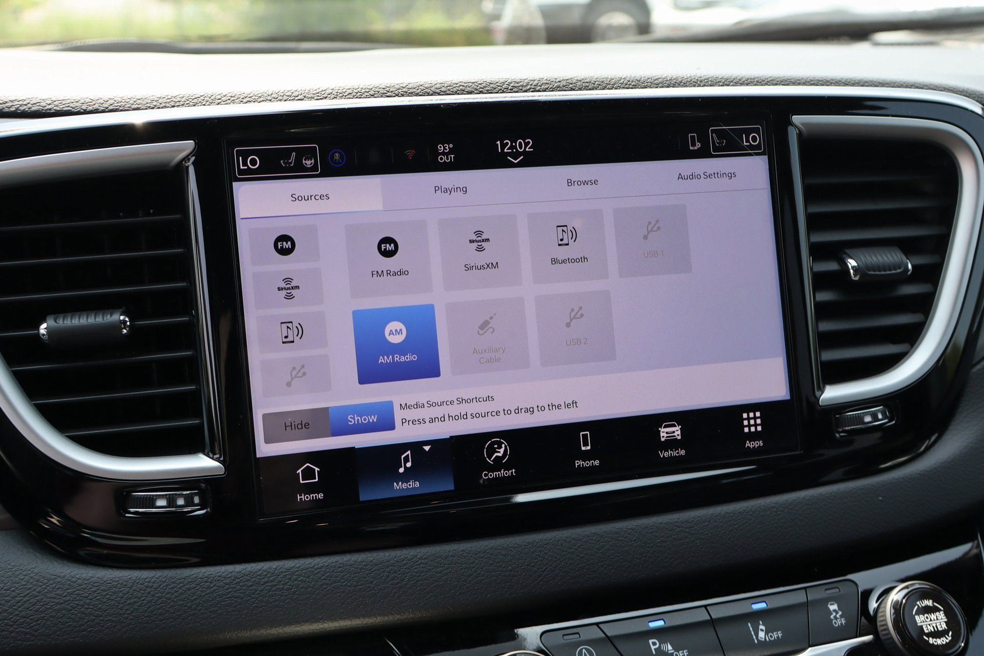 2025 Chrysler Voyager LX photo 10