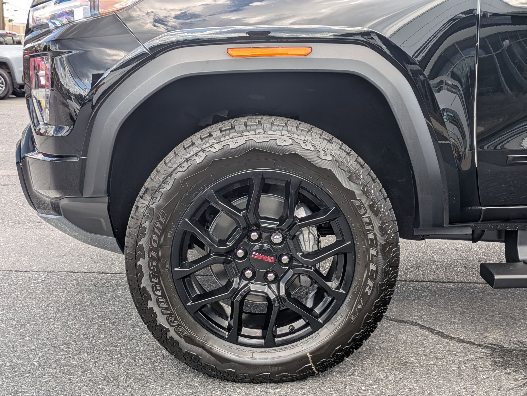 2026 Gmc Canyon Denali photo 8