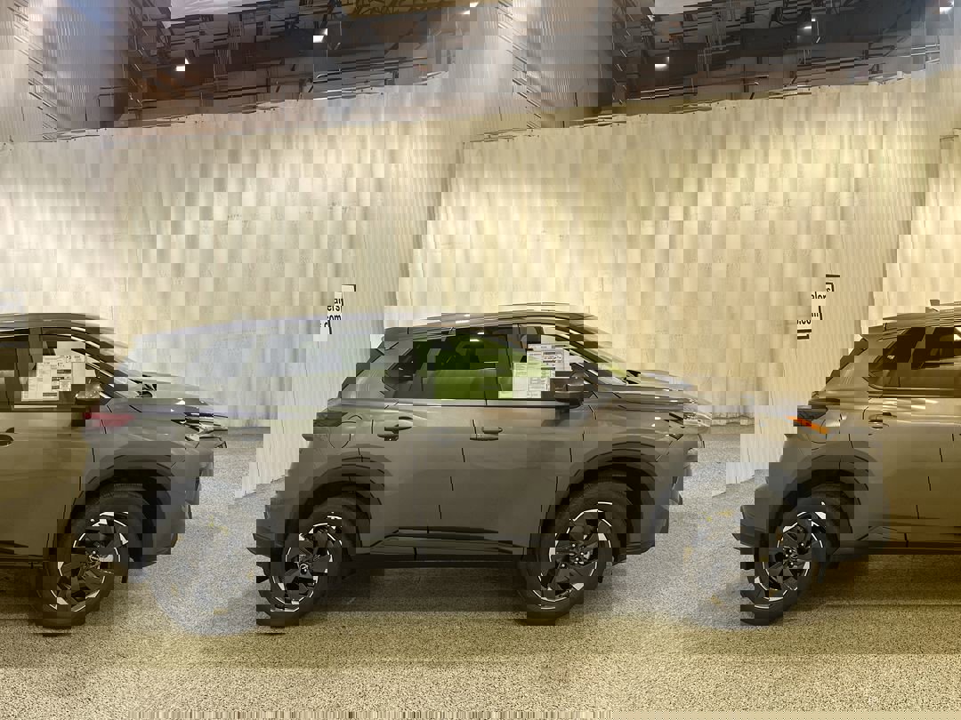 2026 Nissan Rogue SV photo 2