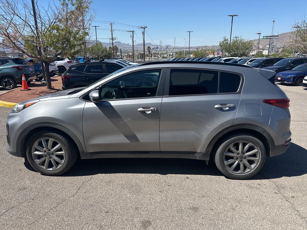 2022 Kia Sportage Nightfall Edition photo 3