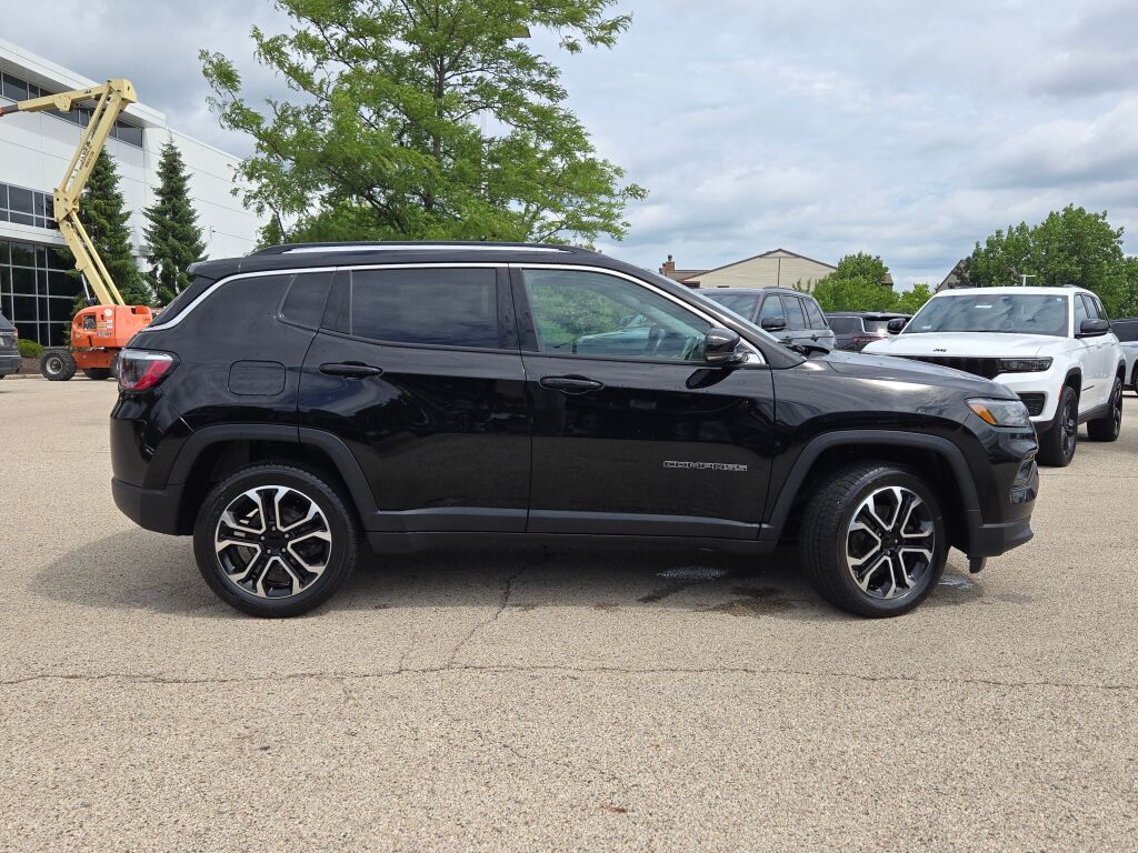 2022 Jeep Compass Limited photo 5