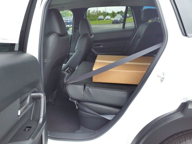 2025 Mazda CX-50 Premium photo 18