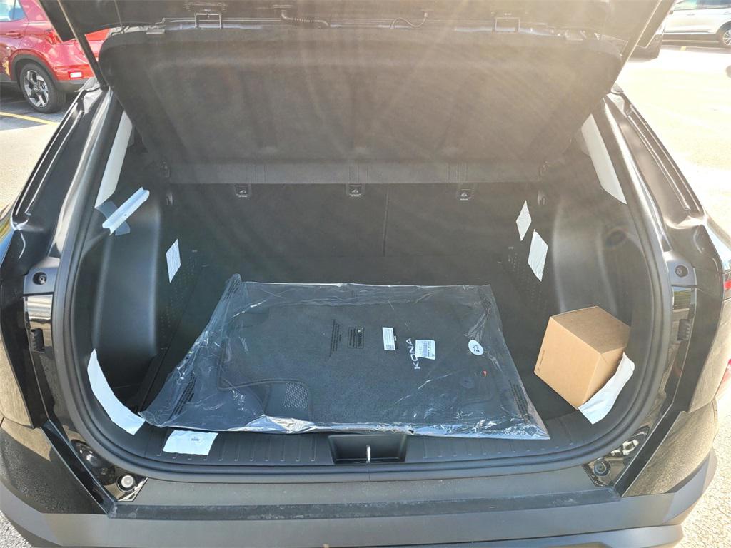 2026 Hyundai Kona SEL photo 15