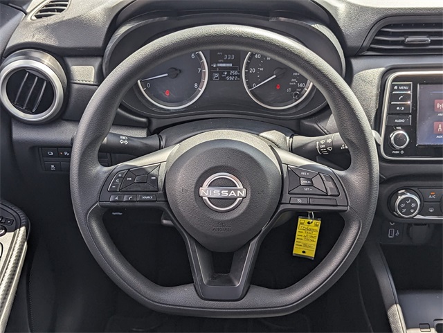 2023 Nissan Versa 1.6 S photo 8