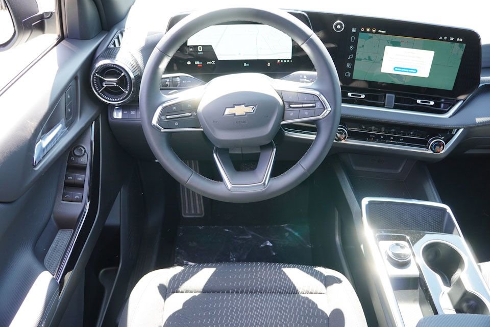 2026 Chevrolet Equinox LT photo 7