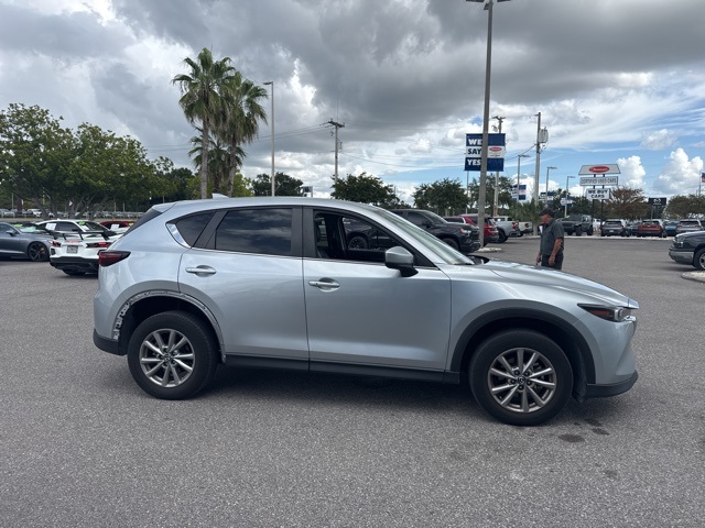 2023 Mazda CX-5 2.5 S Preferred photo 2