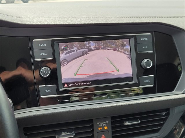 2024 Volkswagen Jetta SE photo 18
