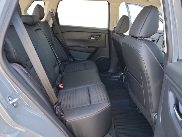 2026 Nissan Rogue SV photo 24