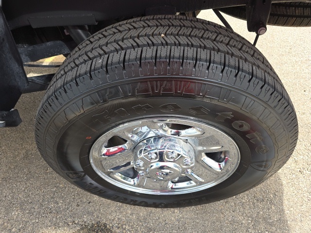 2025 Ram 2500 Tradesman photo 4