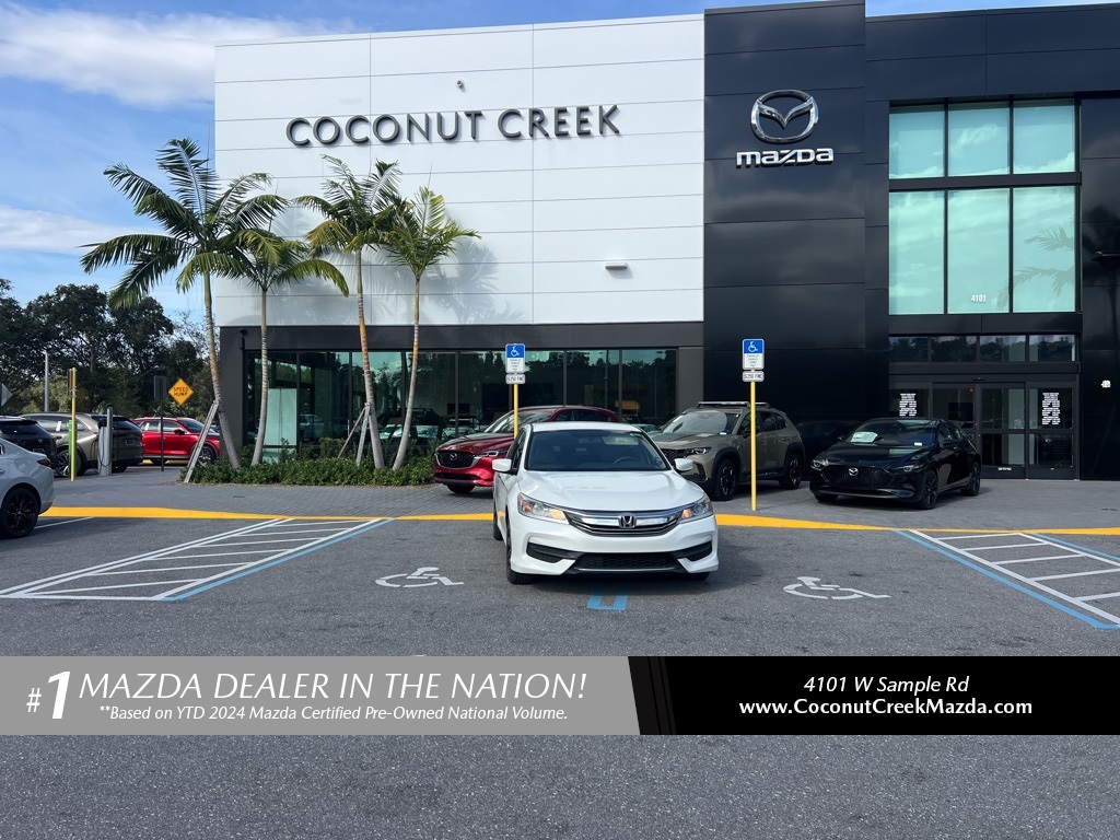 2017 Honda Accord LX's photo