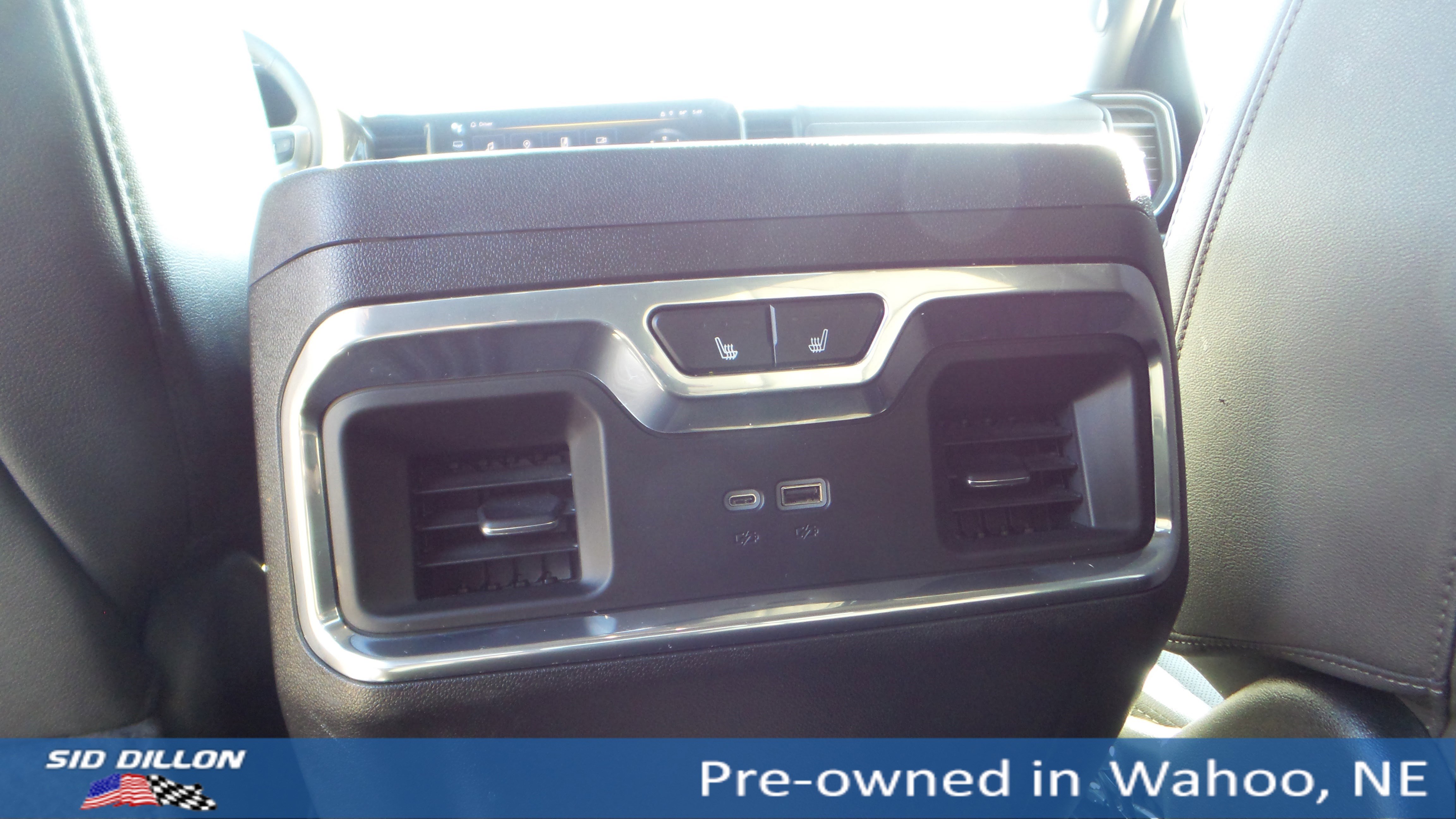 2024 Chevrolet Silverado 1500 LTZ photo 12