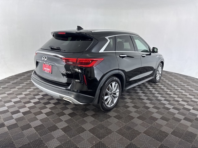 2020 Infiniti QX50 Luxe photo 5