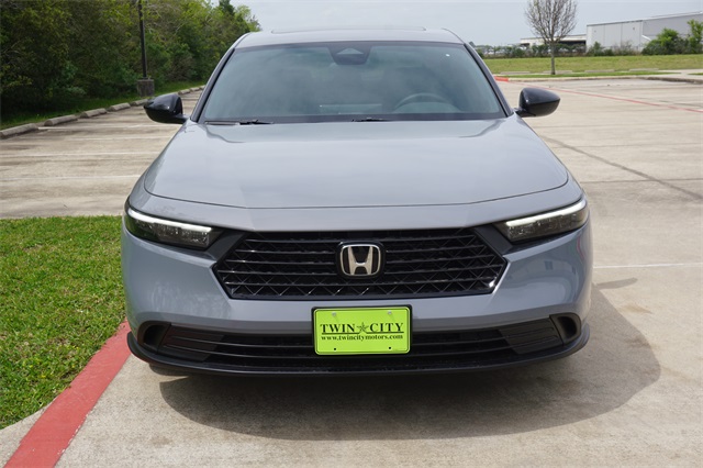 2025 Honda Accord Hybrid Sport photo 2