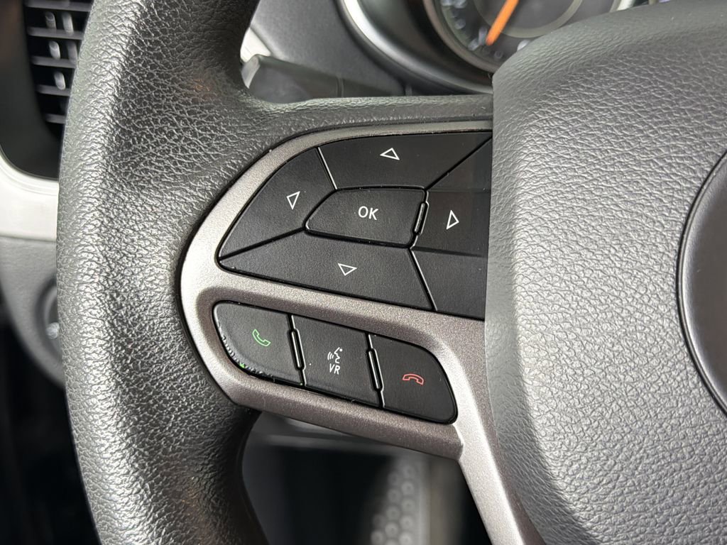 2020 Jeep Cherokee Latitude photo 22