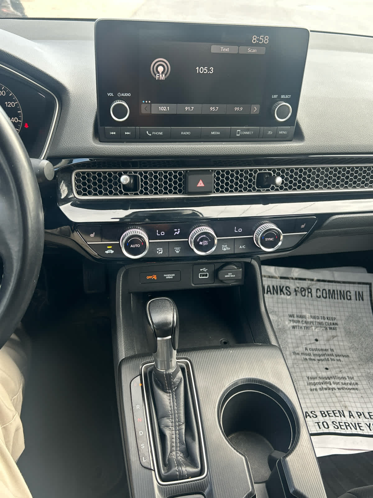 2024 Honda Civic Hatchback EX-L photo 16