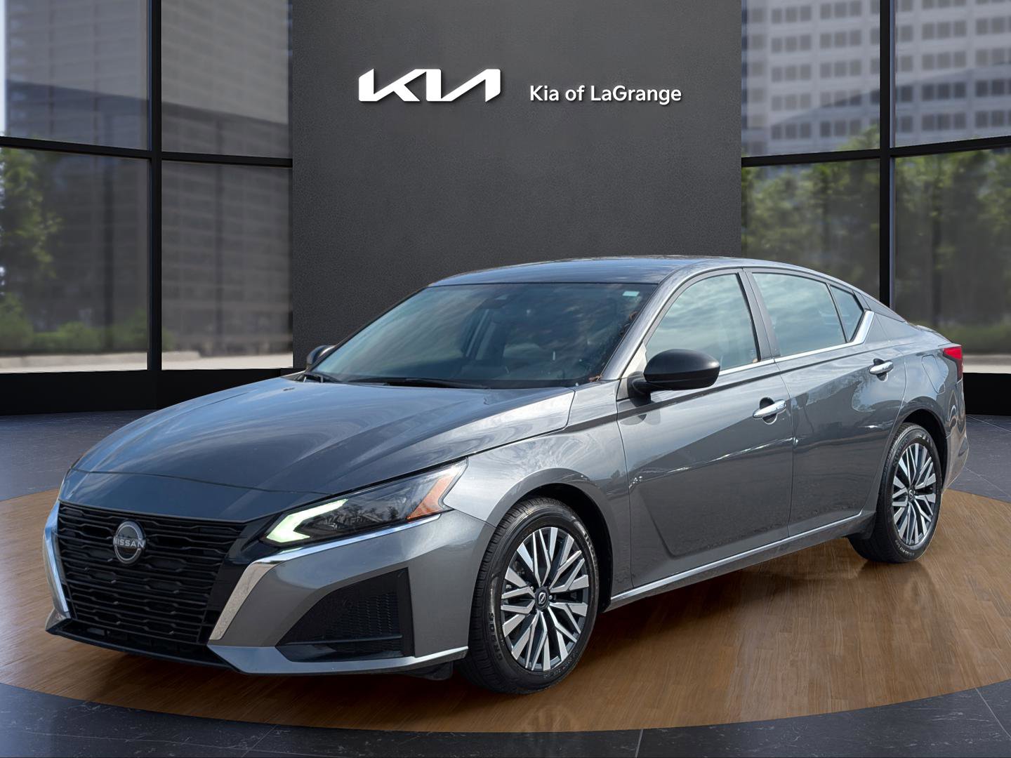 2024 Nissan Altima SV's photo